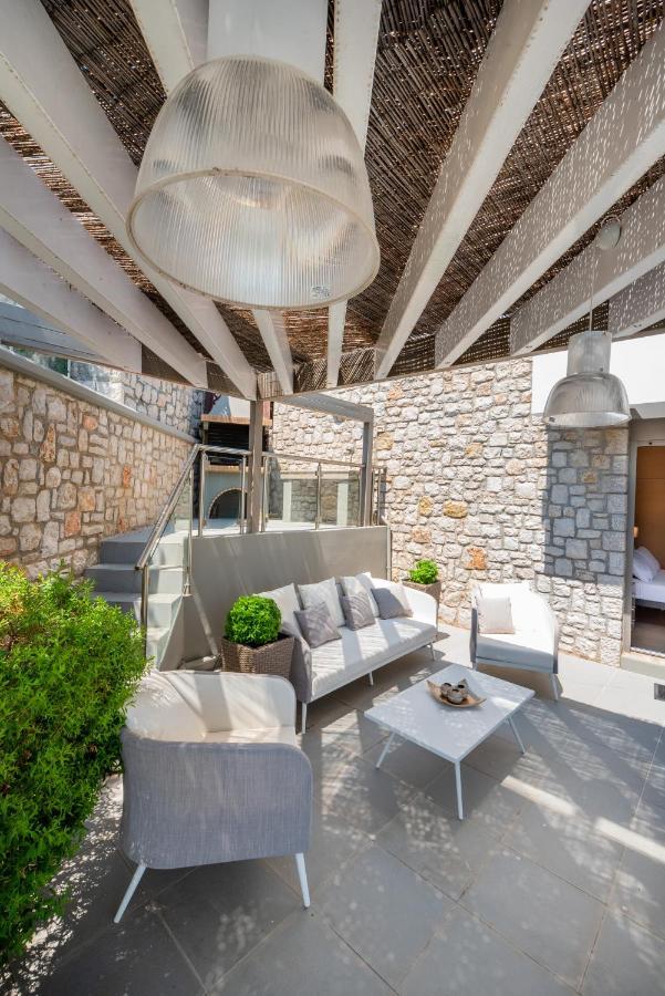 Pefki  Villa Costamare - Enjoy Lazy Days On The Private Pool-Jacuzzi מראה חיצוני תמונה