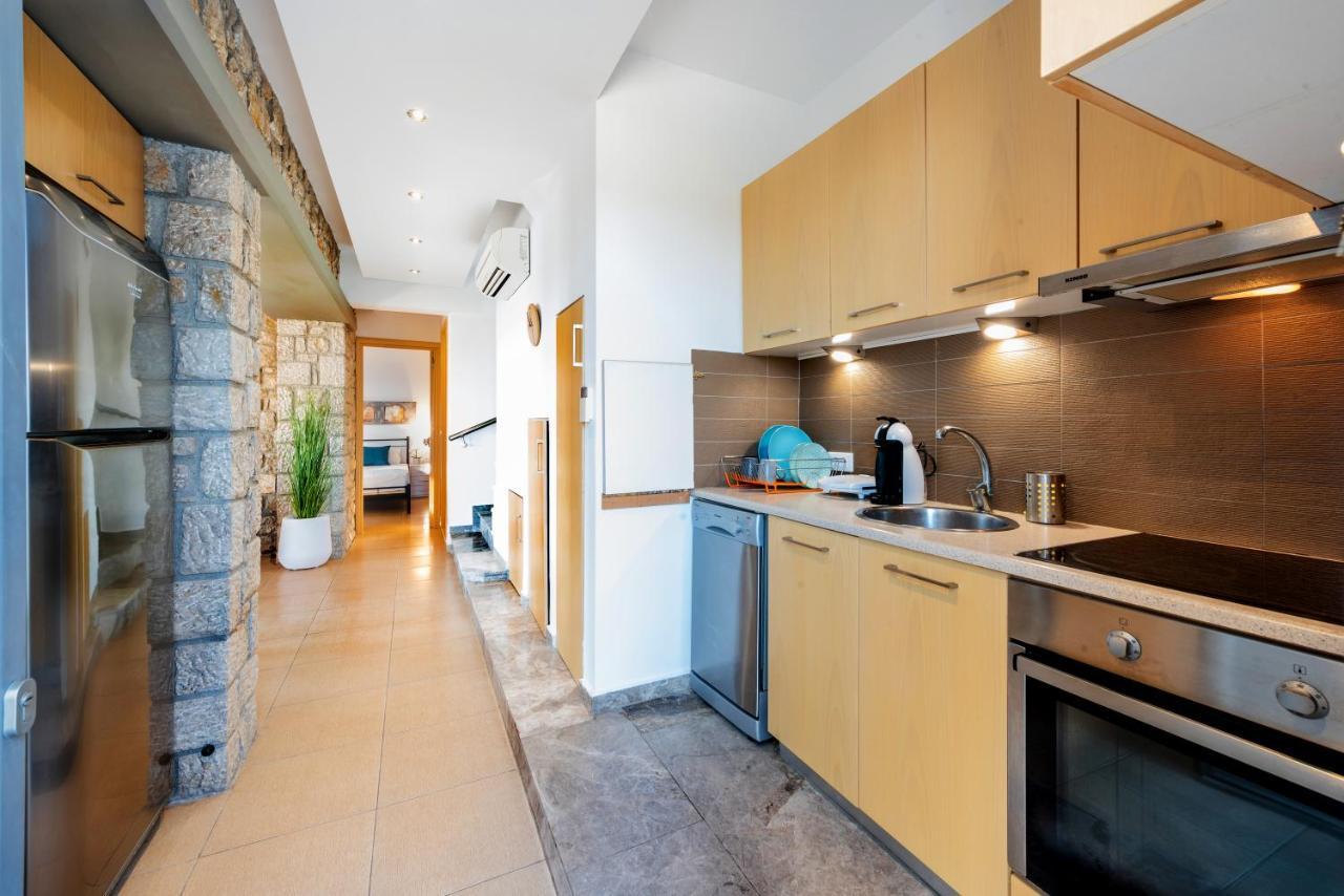 Pefki  Villa Costamare - Enjoy Lazy Days On The Private Pool-Jacuzzi מראה חיצוני תמונה