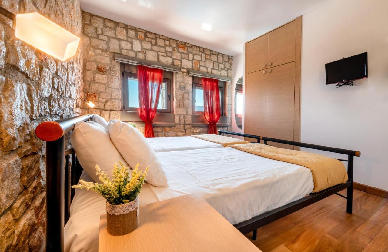 Pefki  Villa Costamare - Enjoy Lazy Days On The Private Pool-Jacuzzi מראה חיצוני תמונה