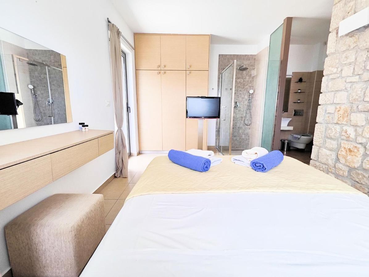 Pefki  Villa Costamare - Enjoy Lazy Days On The Private Pool-Jacuzzi מראה חיצוני תמונה