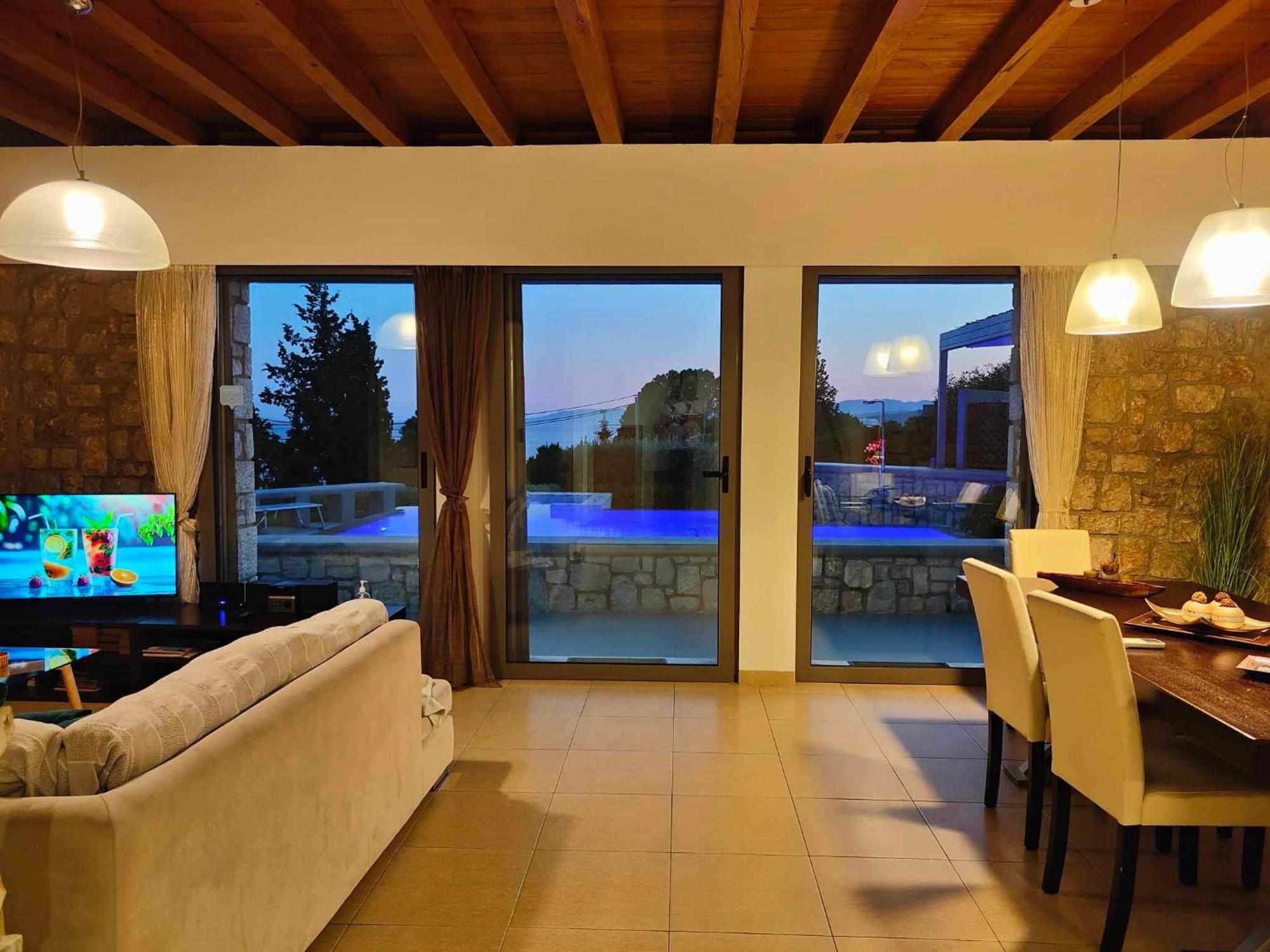 Pefki  Villa Costamare - Enjoy Lazy Days On The Private Pool-Jacuzzi מראה חיצוני תמונה